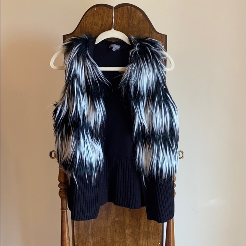 VINCE CAMUTO BLACK AND WHITE FUR VEST W KNIT TRIM